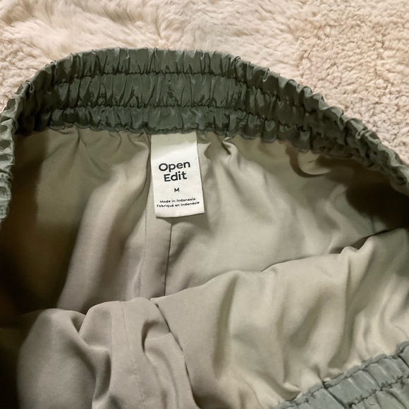 Open Edit Shorts Women's Medium Relaxed Pull On Green Drawstring Waist - Picture 5 of 10